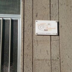 Отель B&B Il Terrazzo di Archimede Сиракуза сейф в номере