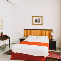 Отель Ad Hoc Monumental Hotel Испания, Валенсия - отзывы, цены и фото номеров - забронировать отель Ad Hoc Monumental Hotel онлайн комната для гостей