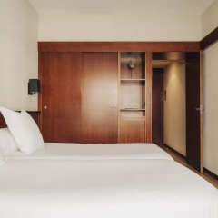 Hotel Derby Barcelona Барселона сейф в номере