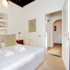 Апартаменты Trevi Elegant Apartment комната для гостей фото 2