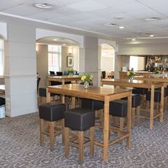 Отель De Vere Venues Cheadle House гостиничный бар