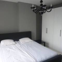 Отель Museum District Guest Suite Amsterdam Center сейф в номере