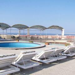 Eiffel Hotel Hurghada бассейн