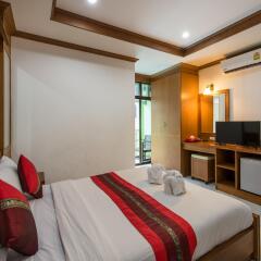 Отель Magnific Guesthouse Patong комната для гостей