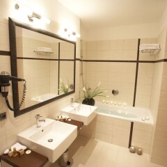 Отель Design Merrion Прага ванная фото 2
