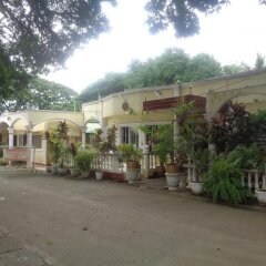 Отель DLucky Garden Inn Филиппины, Пуэрто-Принцеса - отзывы, цены и фото номеров - забронировать отель DLucky Garden Inn онлайн парковка