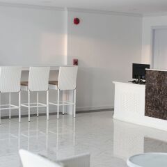 Отель B2 Hua Hin Premier Resort гостиничный бар