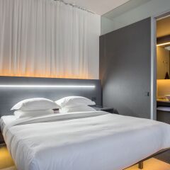 Отель Four Elements Hotels Ekaterinburg Екатеринбург комната для гостей фото 2