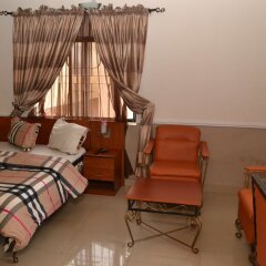 Aquatic Suites & Lounge in Ikeja, Nigeria from 28$, photos, reviews - zenhotels.com guestroom photo 3