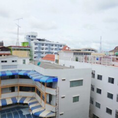 Отель Sawasdee Pattaya Таиланд, Паттайя - 1 отзыв об отеле, цены и фото номеров - забронировать отель Sawasdee Pattaya онлайн балкон