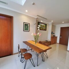 Отель Homes by Christine Vinhomes Central Park интерьер отеля