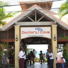 Doctors Cave Beach Hotel городской автобус