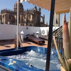 Отель Jeys Catedral Jerez Испания, Херес-де-ла-Фронтера - отзывы, цены и фото номеров - забронировать отель Jeys Catedral Jerez онлайн бассейн