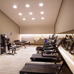 Отель Crowne Plaza Barcelona - Fira Center фитнесс-зал фото 4