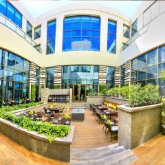 Metropolitan Hotel Dubai фитнесс-зал