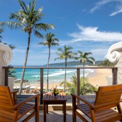 Отель Beyond Resort Karon балкон
