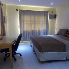 Mikagn Hotel and Suites сейф в номере