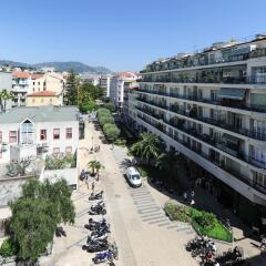 Отель Appartement Nice Etoile - Five Stars Holiday House фото 2