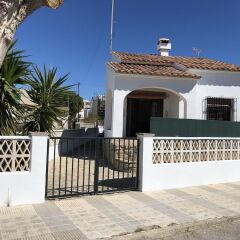 Отель House With 3 Bedrooms in Oliva, With Furnished Terrace - 300 m From the Beach Испания, Олива - отзывы, цены и фото номеров - забронировать отель House With 3 Bedrooms in Oliva, With Furnished Terrace - 300 m From the Beach онлайн вид на фасад