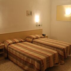 Hotel Croce di Savoia Реггелло комната для гостей фото 5