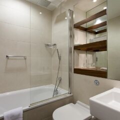 Отель Thistle Holborn, The Kingsley ванная фото 2