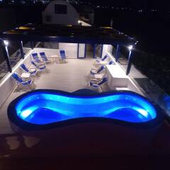 Отель Honeymoon Beach Hotel Греция, Остров Санторини - отзывы, цены и фото номеров - забронировать отель Honeymoon Beach Hotel онлайн бассейн фото 3