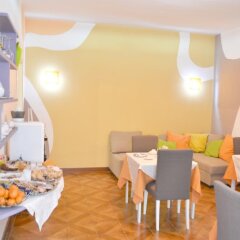 Отель La Luna Di Roma B&B
