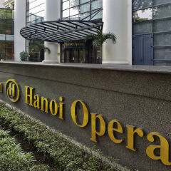 Отель Hilton Hanoi Opera городской автобус