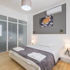 Отель Stylish 2 BR Home in Center of Sofia Болгария, София - отзывы, цены и фото номеров - забронировать отель Stylish 2 BR Home in Center of Sofia онлайн комната для гостей фото 5