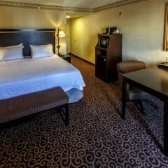 Отель Hampton Inn & Suites Staten Island США, Нью-Йорк - отзывы, цены и фото номеров - забронировать отель Hampton Inn & Suites Staten Island онлайн комната для гостей фото 4