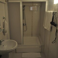 Bade 2 Hotel Турция, Стамбул - отзывы, цены и фото номеров - забронировать отель Bade 2 Hotel онлайн ванная фото 2