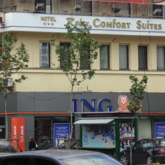 Отель Relax Comfort Suites парковка