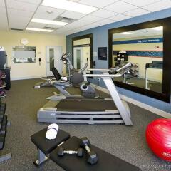 Отель Hampton Inn Suites Sarasota/Bradenton Airport фитнесс-зал