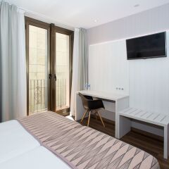Отель Hostal Operaramblas Барселона удобства в номере фото 3