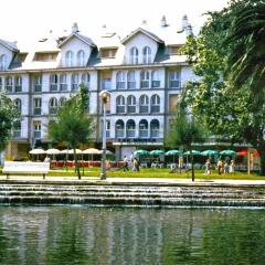 Отель Apartamentos Las Brisas