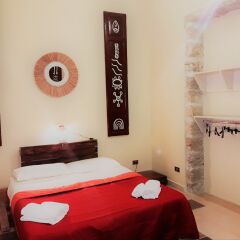 Отель Hollywood Inn Palermo B&B сейф в номере