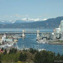 Отель Holiday Inn Vancouver Centre Канада, Ванкувер - отзывы, цены и фото номеров - забронировать отель Holiday Inn Vancouver Centre онлайн пляж