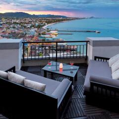 Отель Hilton Hua Hin Resort & Spa балкон