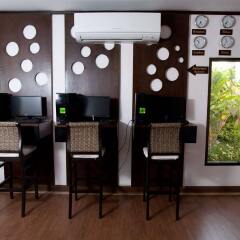 Отель Ploy Khumthong Boutique Resort Бангкок удобства в номере
