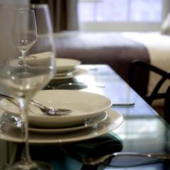 Апартаменты Valet Apartments Golden Square в номере фото 2