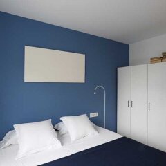 Апартаменты Home Around Mistral City Pool Барселона комната для гостей фото 2