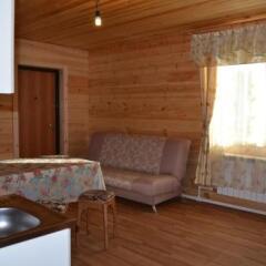 Гостиница Guest House Goryachinsk в Горячинске отзывы, цены и фото номеров - забронировать гостиницу Guest House Goryachinsk онлайн Горячинск комната для гостей фото 2