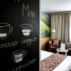 Novotel Warszawa Centrum Hotel с домашними животными