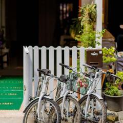 Отель Eing Lay Beach Guest House спортивное сооружение