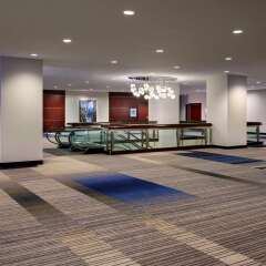 Отель Hyatt Regency Vancouver Канада, Ванкувер - 2 отзыва об отеле, цены и фото номеров - забронировать отель Hyatt Regency Vancouver онлайн фитнесс-зал фото 2