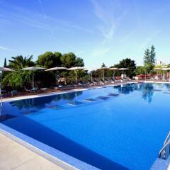 Отель Don Carlos Leisure Resort & Spa бассейн