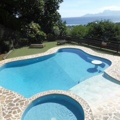 Отель Sweet Home in Tahiti бассейн