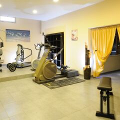 Hotel Life фитнесс-зал фото 3