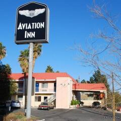 Отель Aviation Inn спортивное сооружение