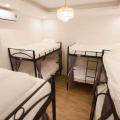 Отель Ha Noi Lantern Dorm - Adults Only Ханой комната для гостей фото 3